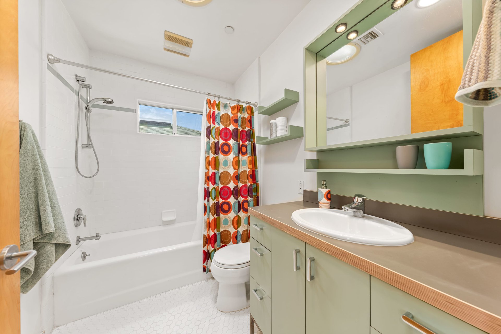 1351 Hill St, Sunset Park