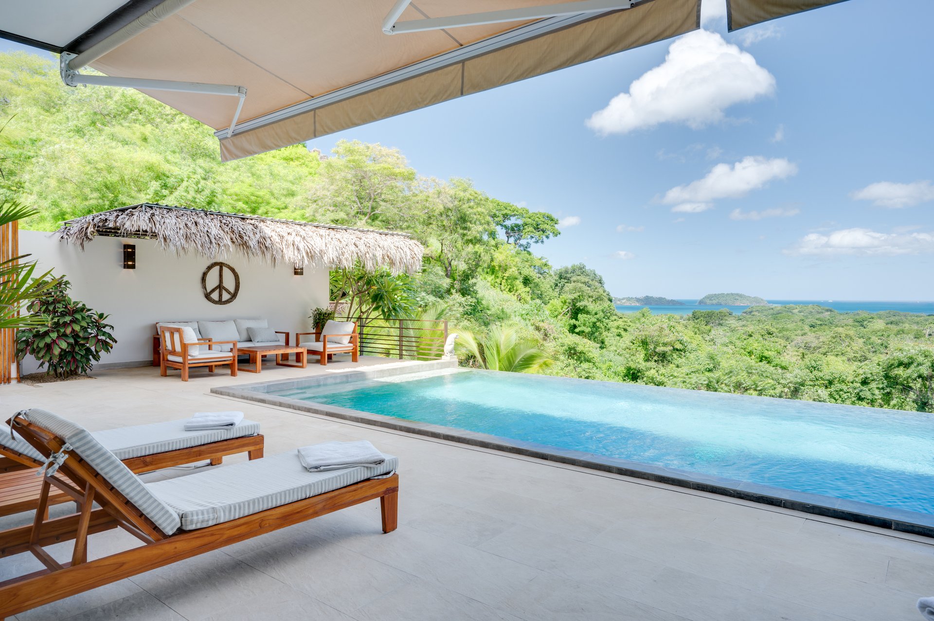 Casa Dos Lunas | Private Estate with Panoramic Ocean Views