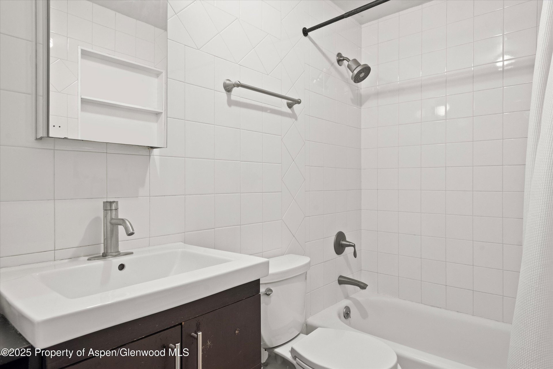  425 Park Circ, #A2