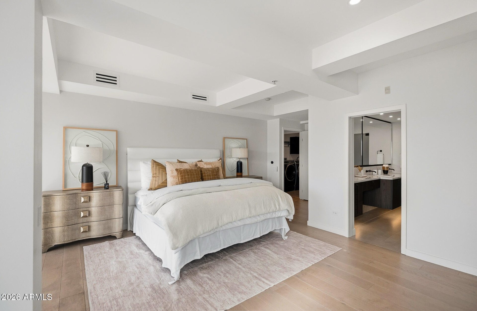 7157 E Rancho Vista Dr, #4001