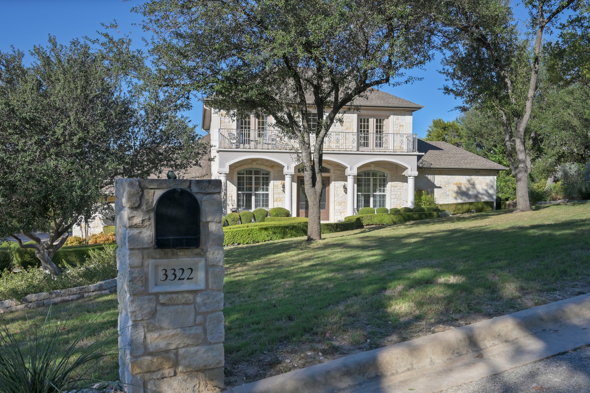 3322 Far View Drive
