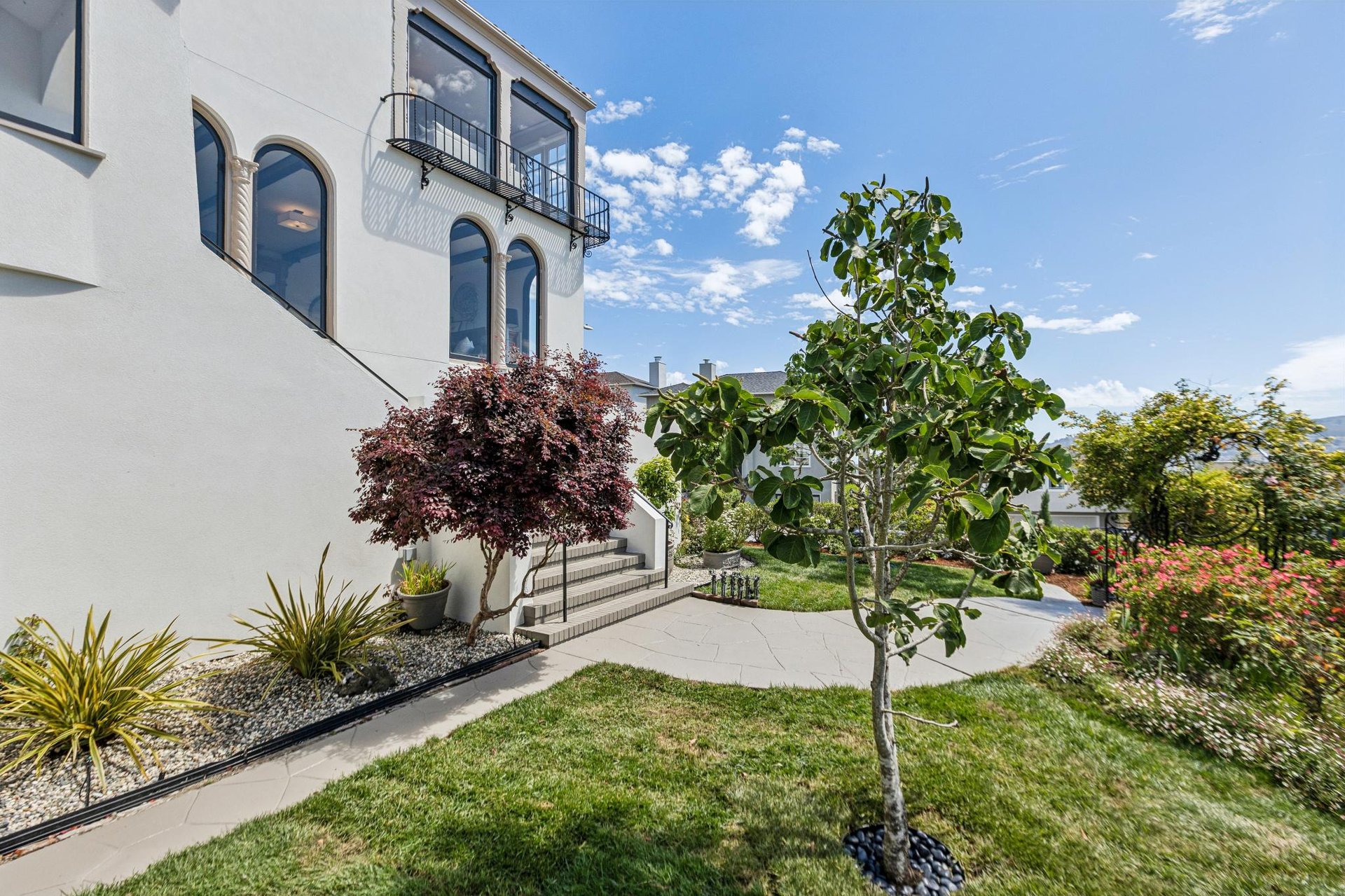 Multiple Offers! 299 Maywood Drive | Monterey Heights
