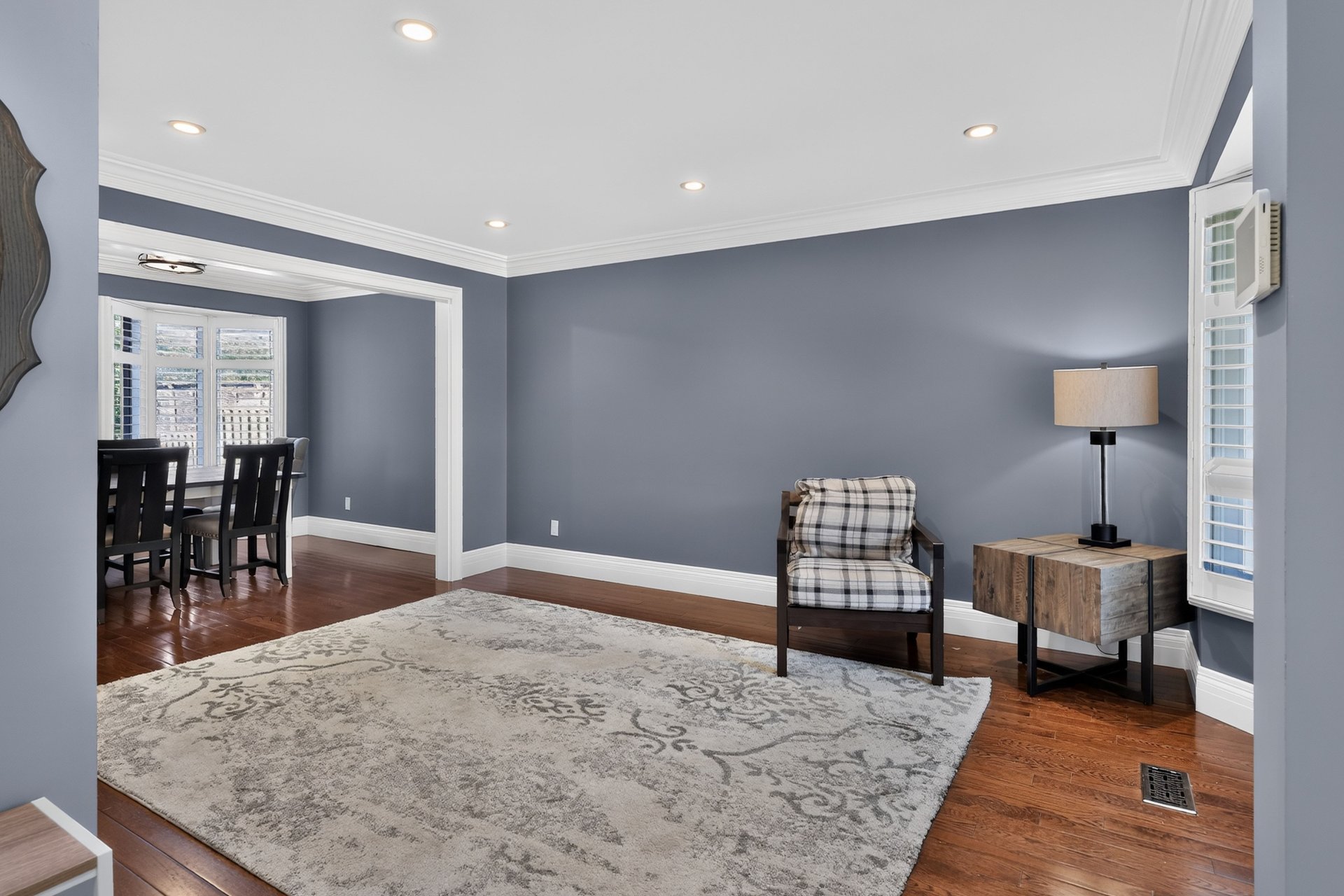 2102 Salma Crescent, Burlington