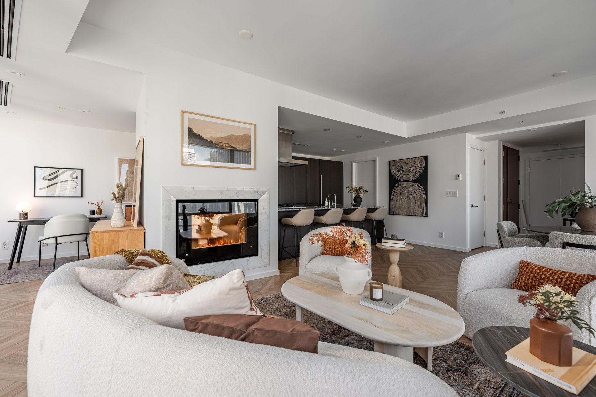 Suite 1906- 180 University Avenue