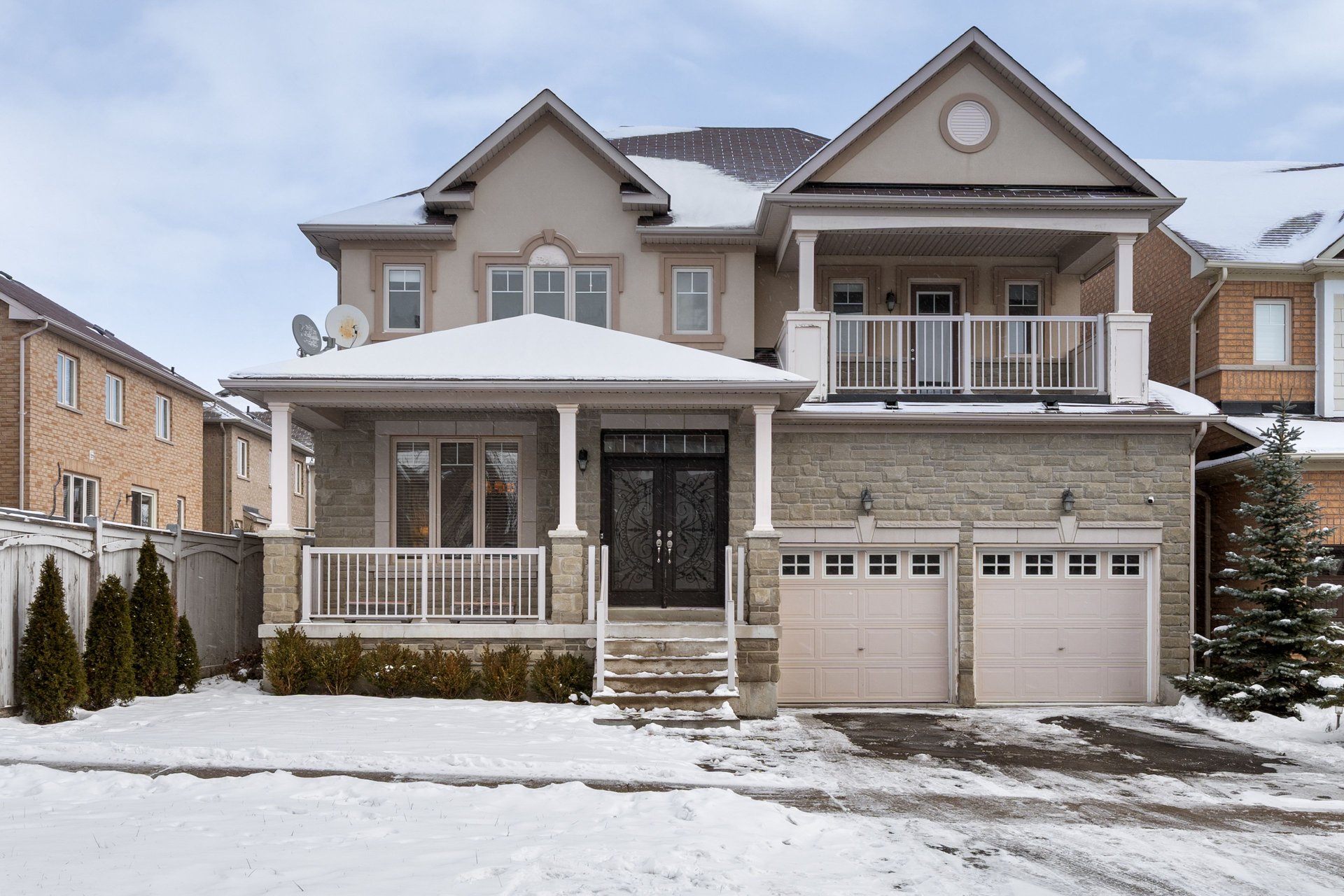 SOLD: Show Like a Model!