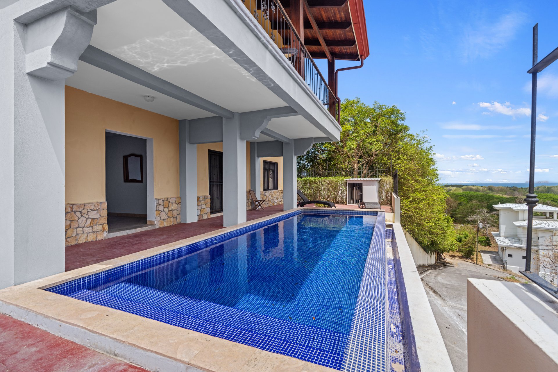 Casa Omega | Ocean View Apartment Complex in Altos de Flamingo