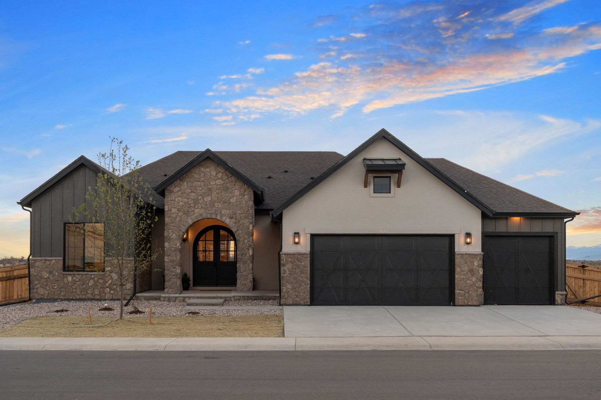 67 Boxwood Dr