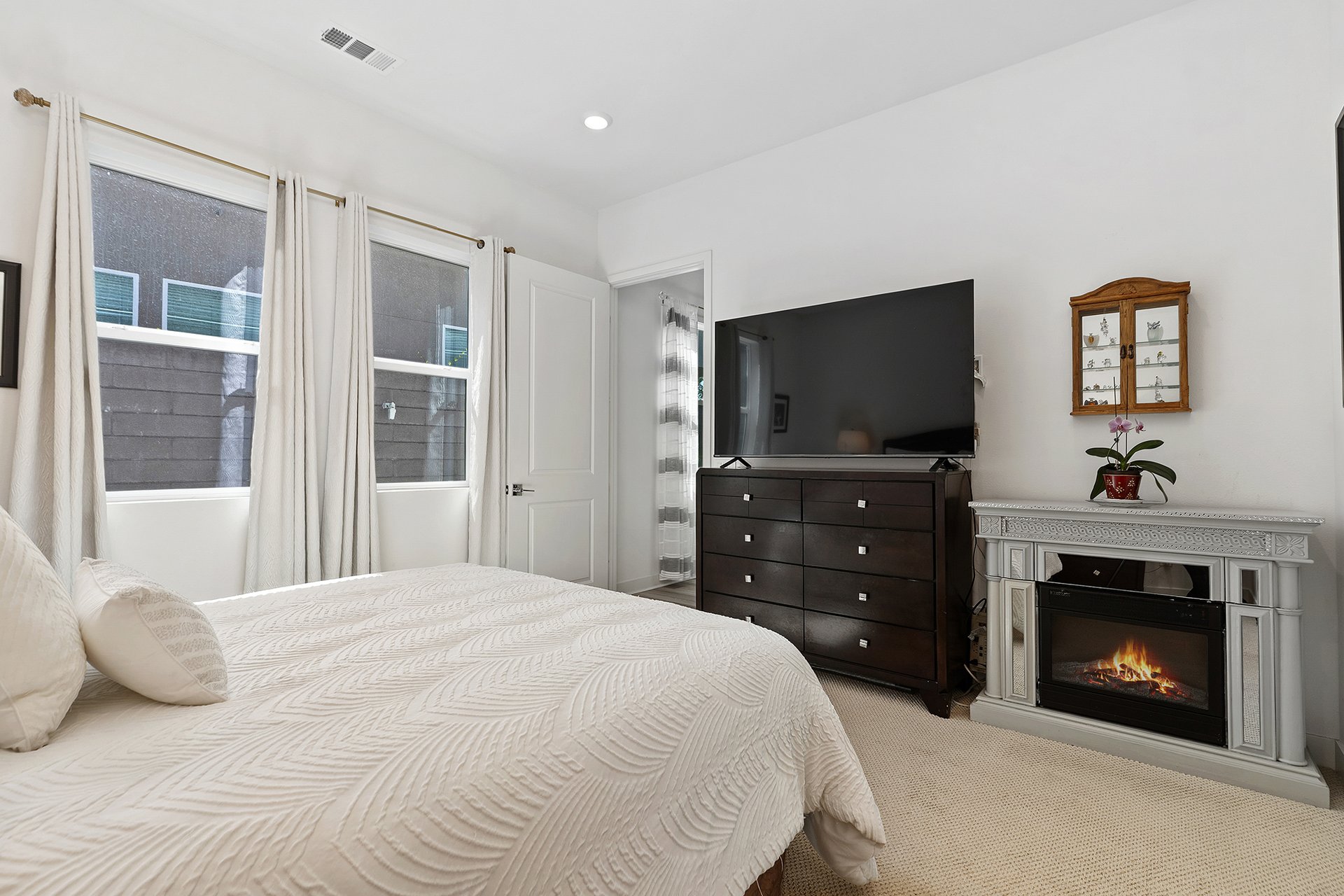 888 Sunrise Road