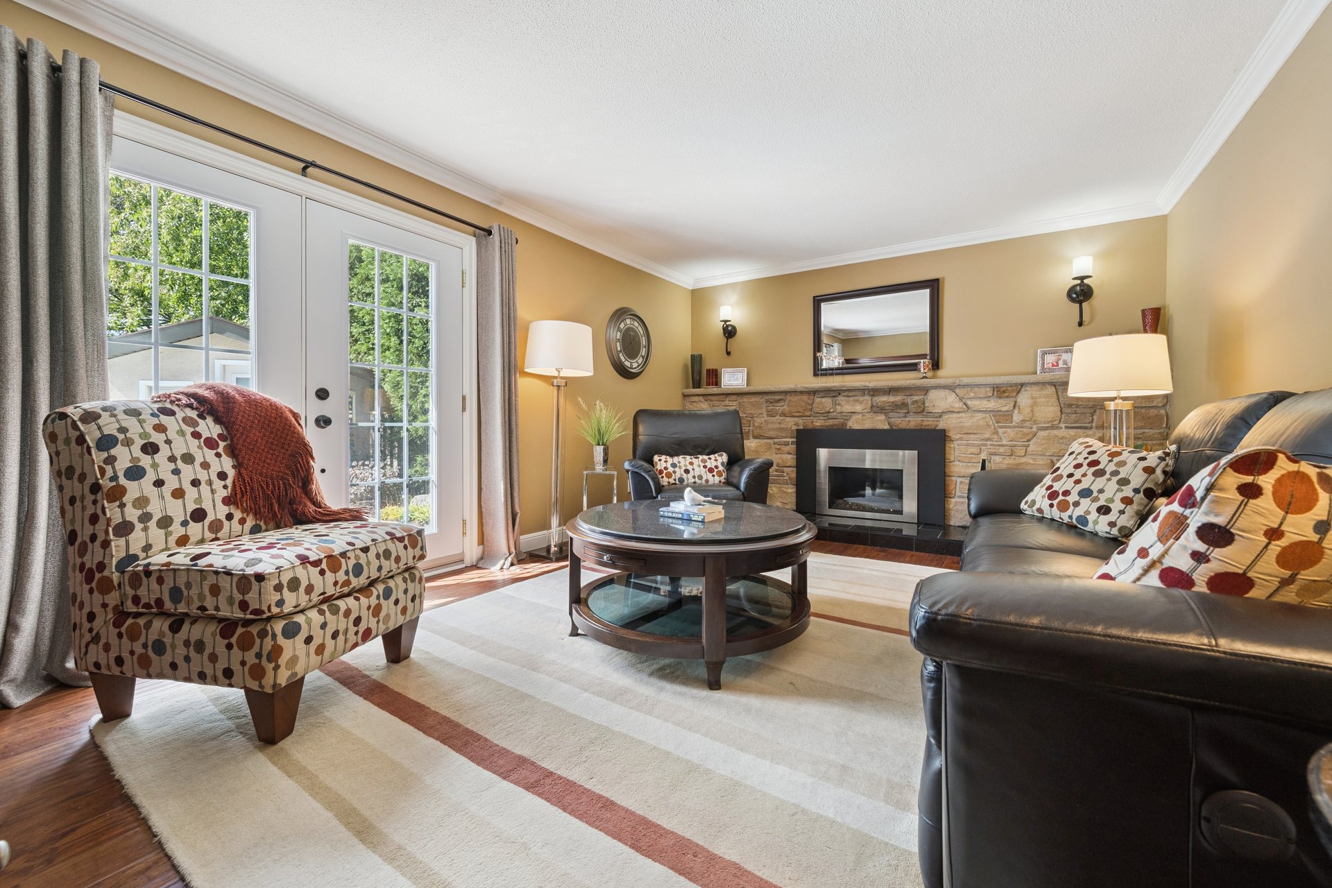 250 Mccraney Street W
