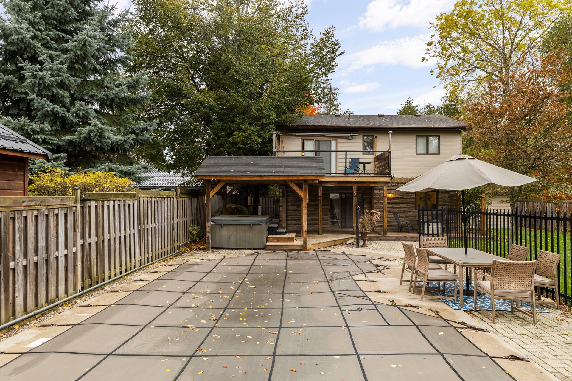 381 Cox Mill Road, Barrie