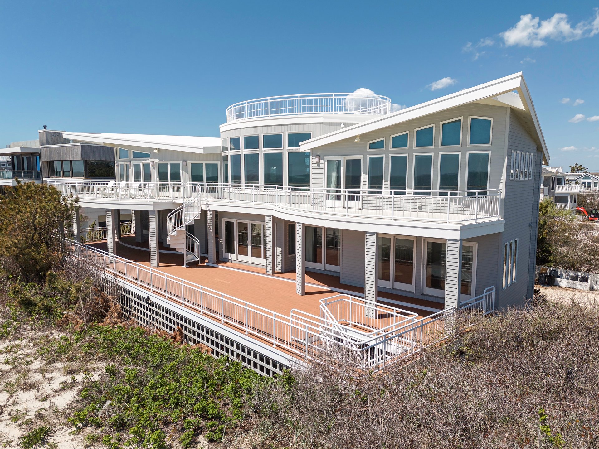 101 E Long Beach Boulevard 