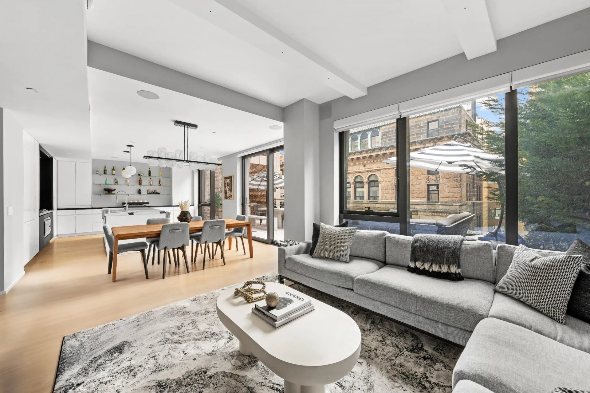 121 East 22nd St, #S901