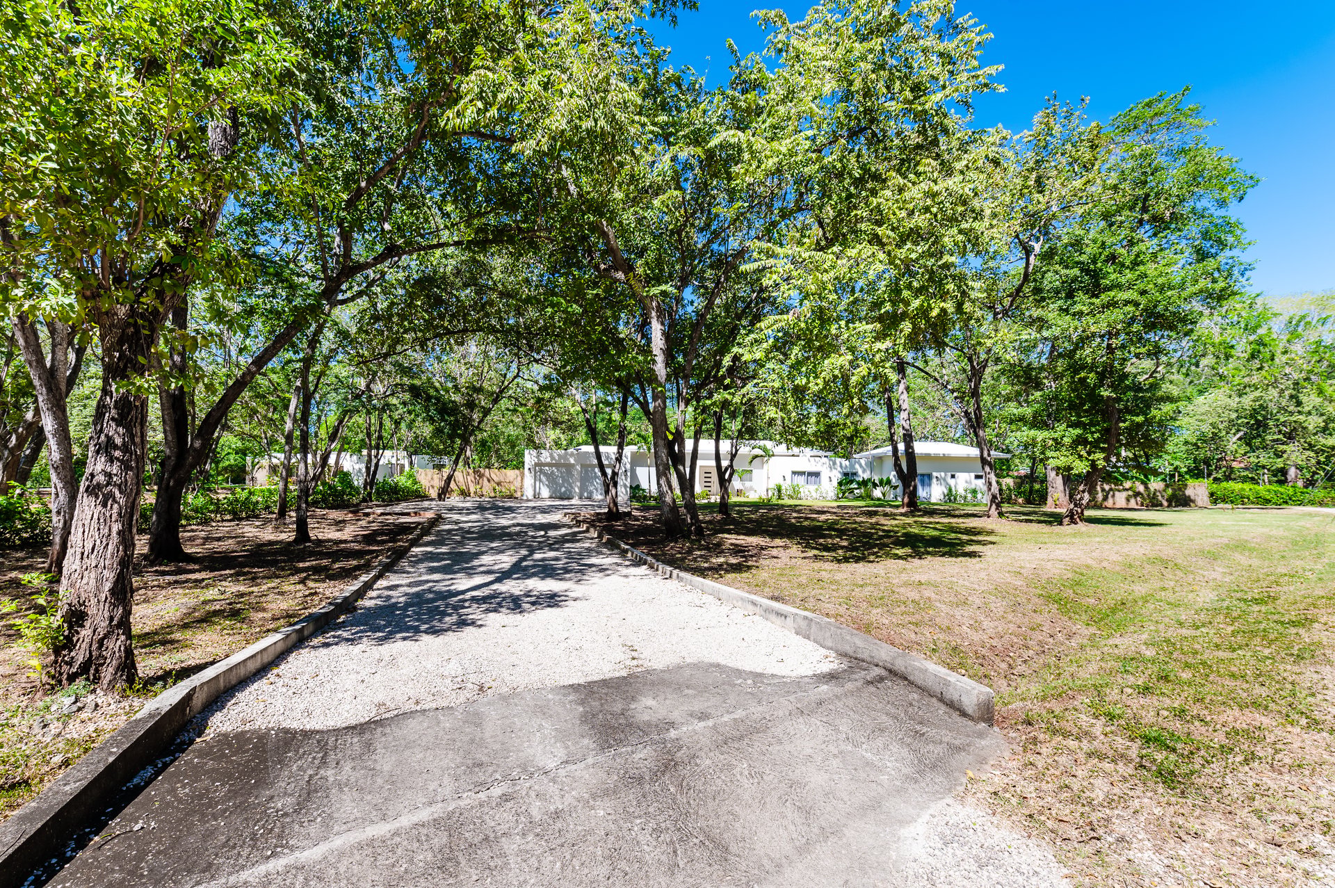 Casa Siempre Sabado | Walk to the beach luxury home in Playa Brasilito