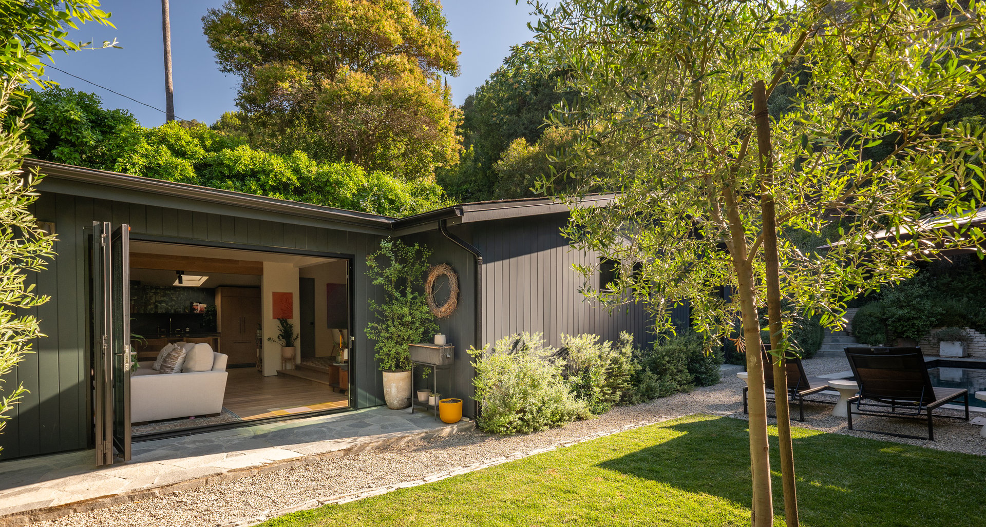 4157 Sunswept Dr, Studio City