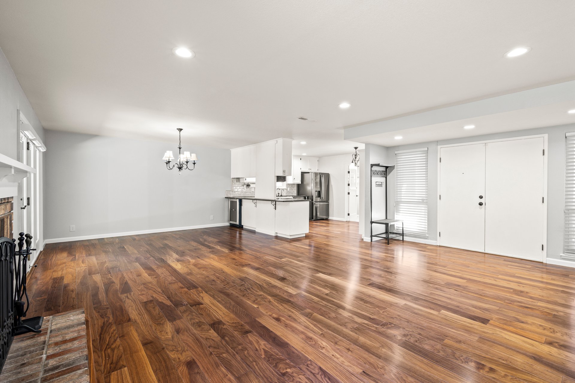 5021 Waterbury Way