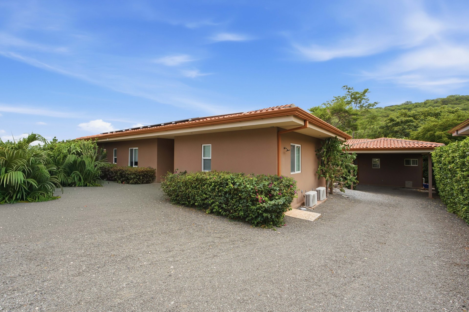Casa Oasis | 3BR Main Residence + 2BR Guest House with Pool in Mar Vista, Playa Flamingo