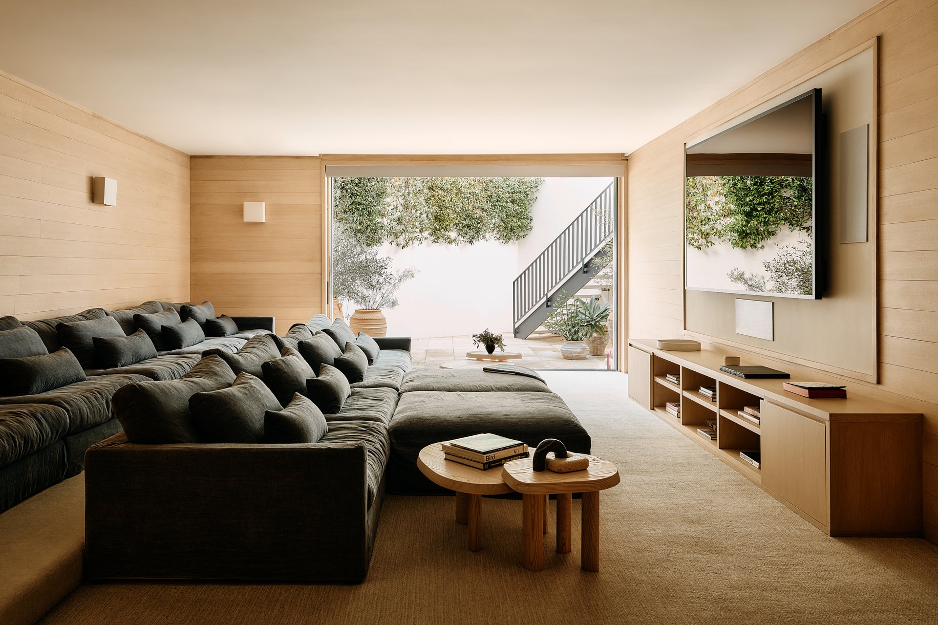1054 Angelo Dr, Beverly Hills