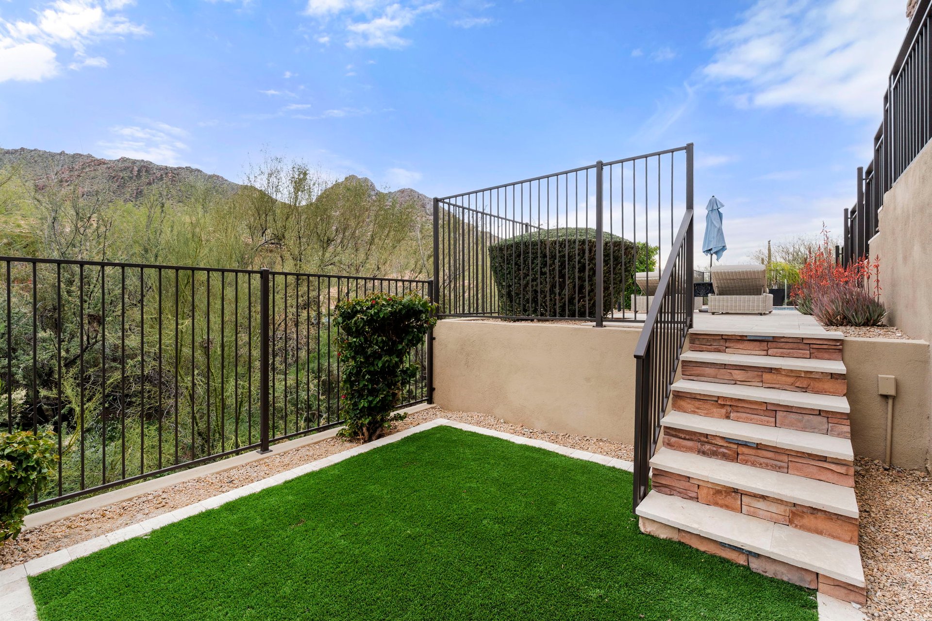 11923 E CASITAS DEL RIO Drive