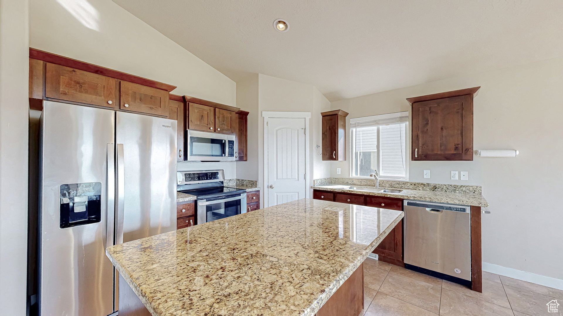 214 W Quartz Rd