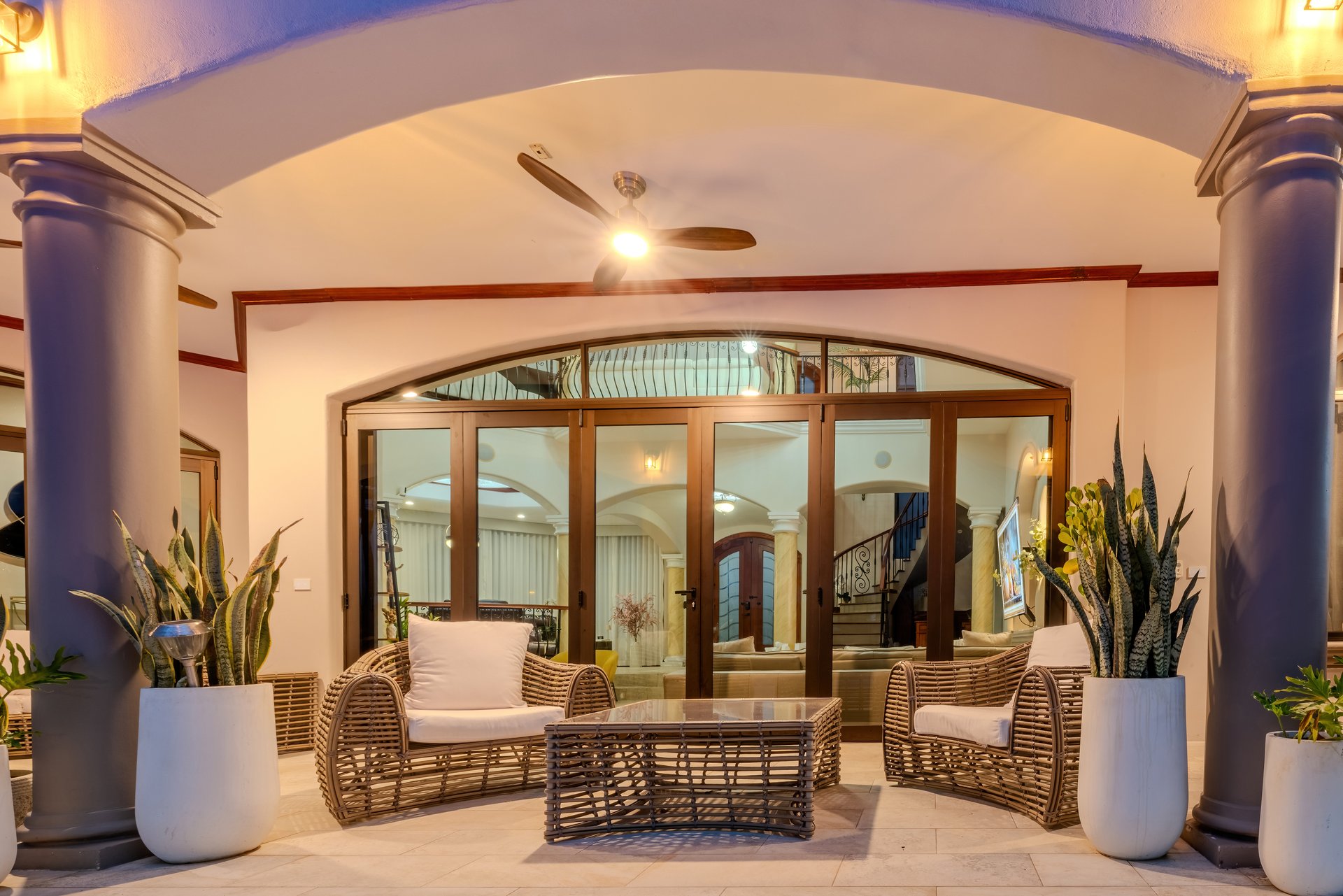 Luxury Home with Pool, Bar Area & Resort-Level Amenities | 6 br, 4.5 ba in Perez Zeledon 