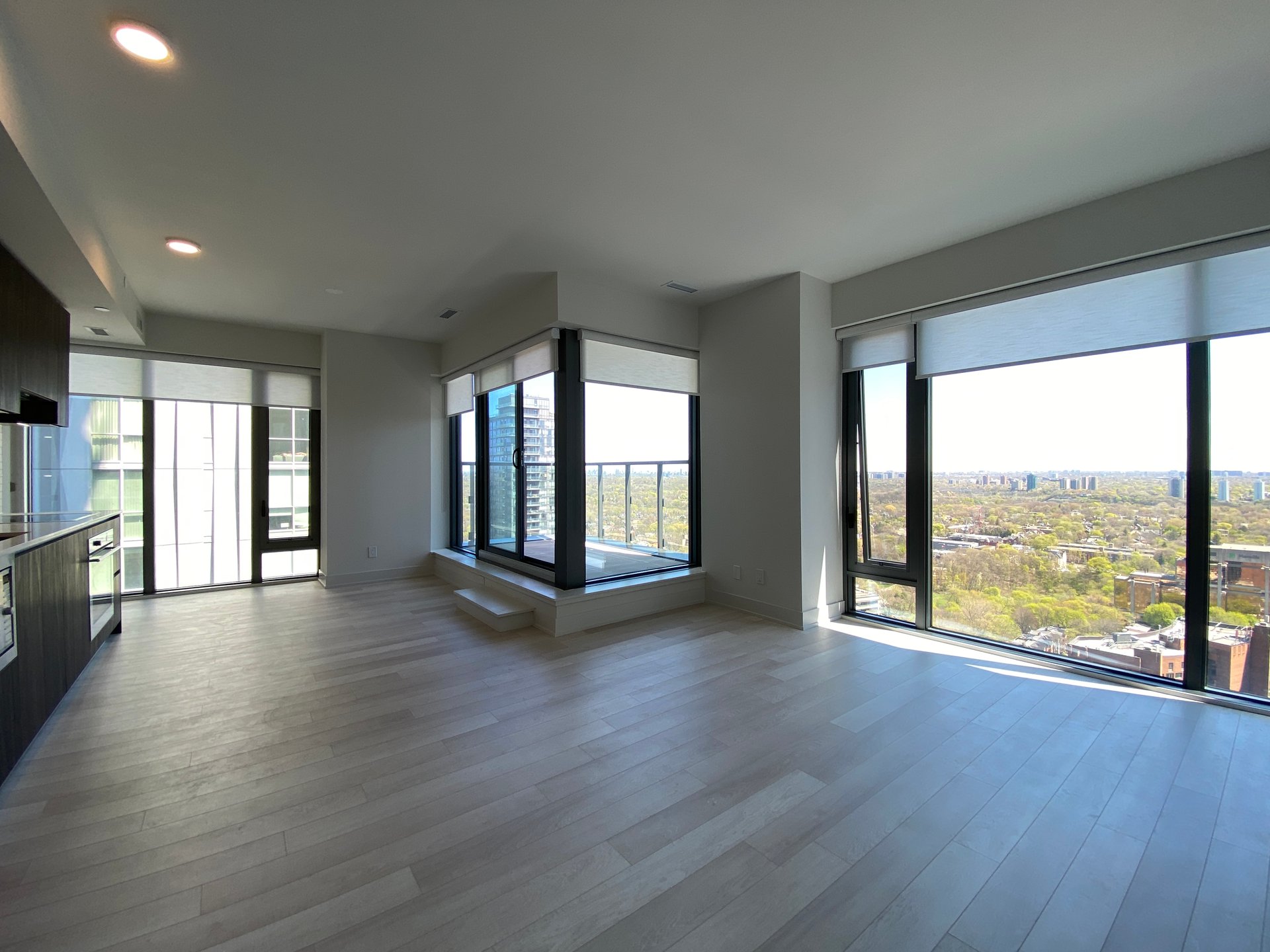 8 Cumberland Street Unit: 3007