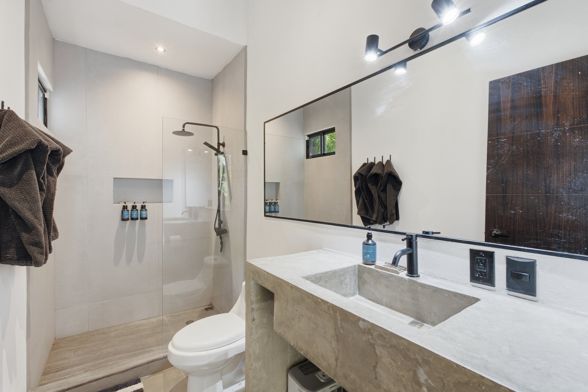 Casa Tatou | Private Pool & Walk-to-Beach Living in Surfside Playa Potrero