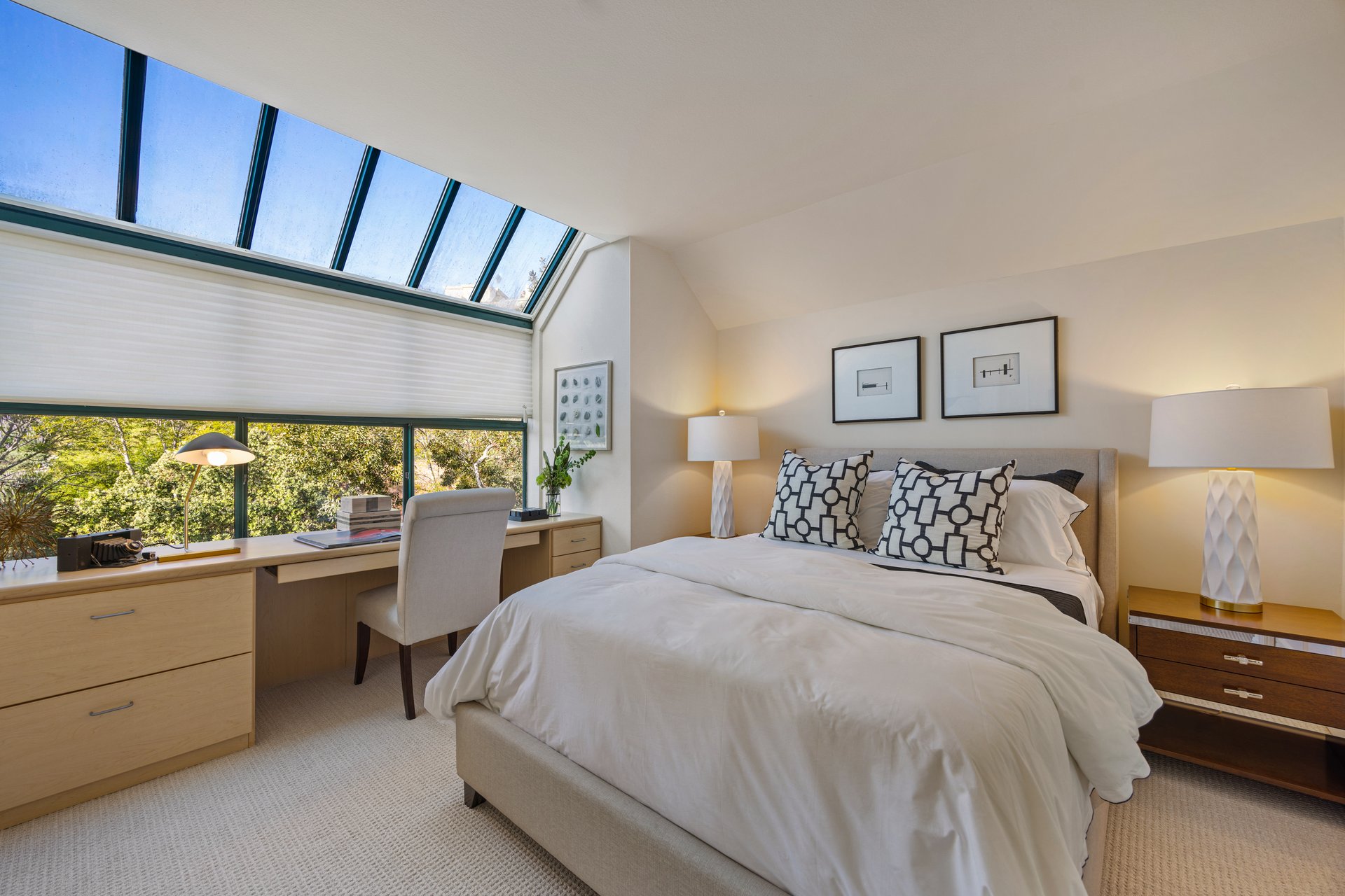 Luxury Condo with Sweeping Bay Views