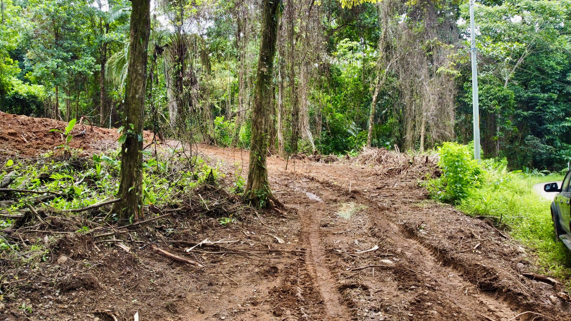 Ready-to-Build Land in San Antonio de Damas: 2,6-Acre with Terraces & Road Frontage