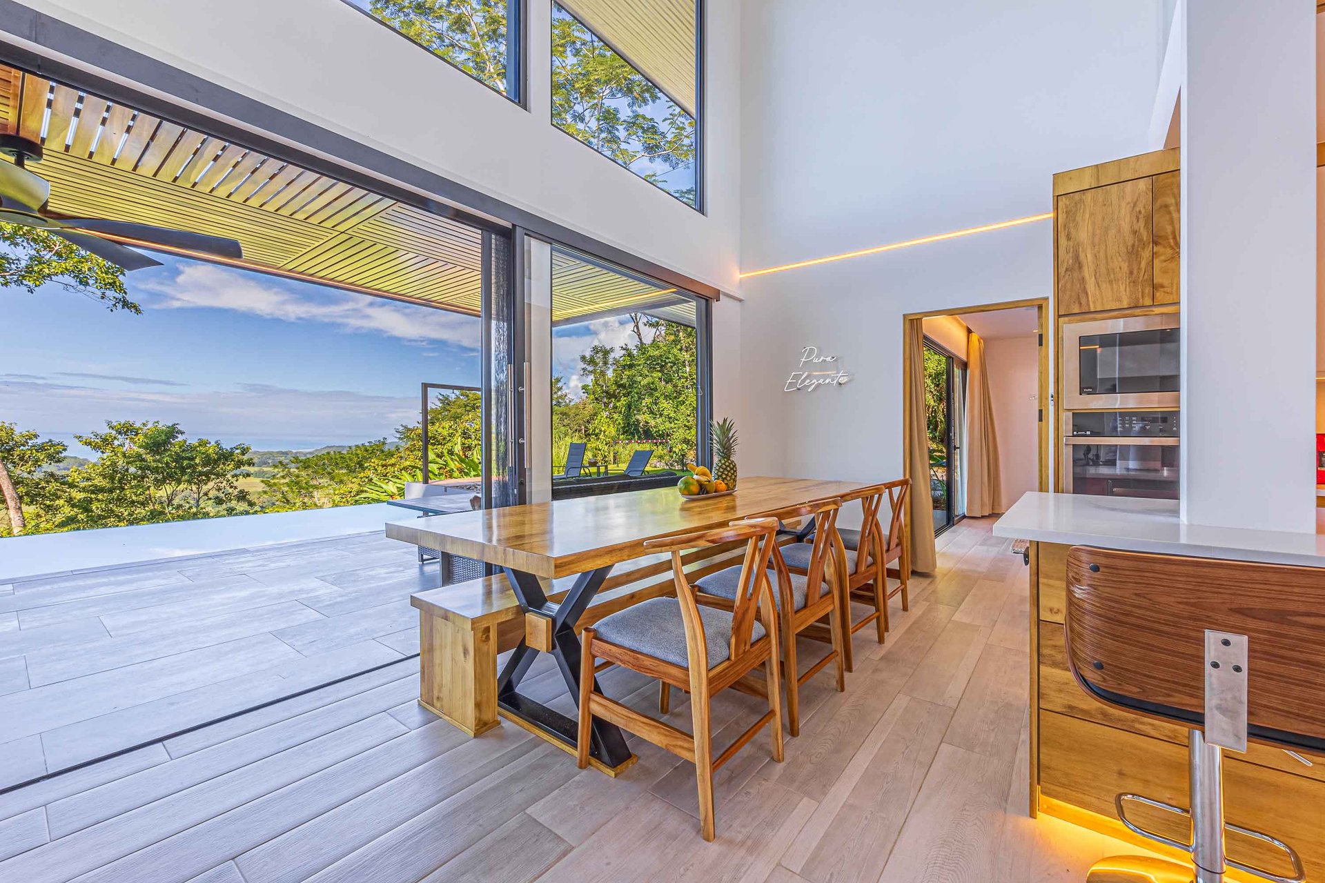 Exclusive Luxury Villa with Infinity Pool