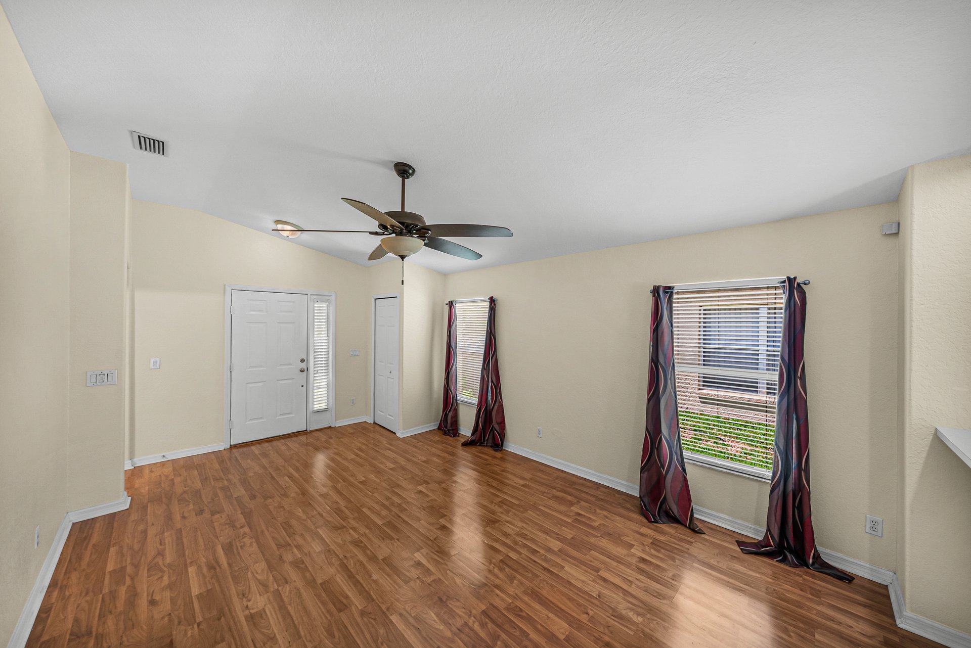 11578 HAMMOCKS GLADE DR