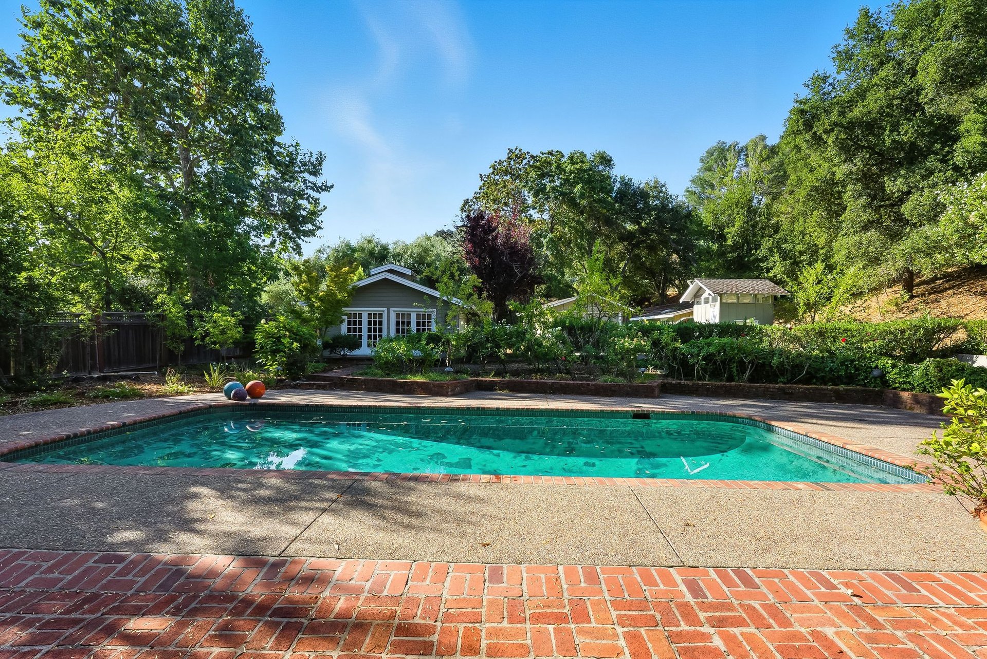15745 Peach Hill Rd