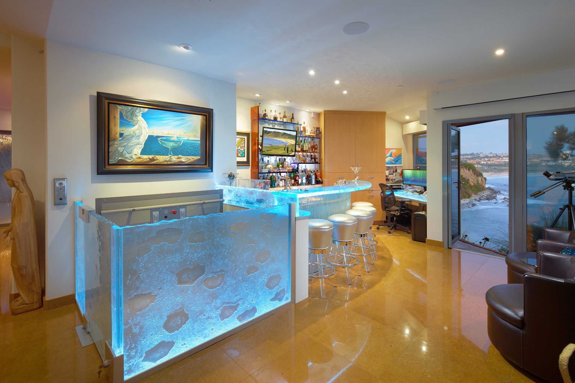 111 S La Senda Drive