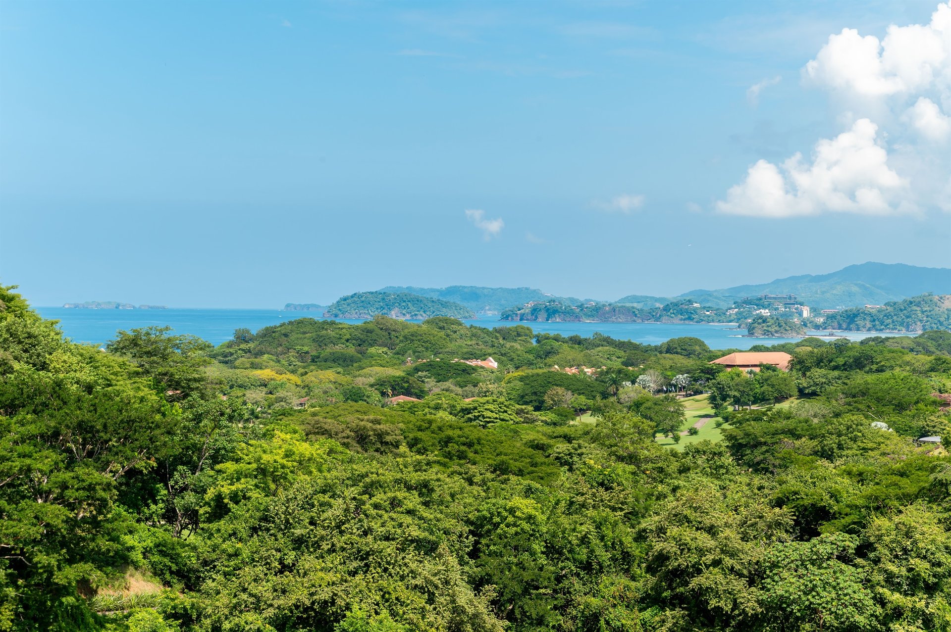 Roble Sabana #301 | Ocean-View Condo in Reserva Conchal