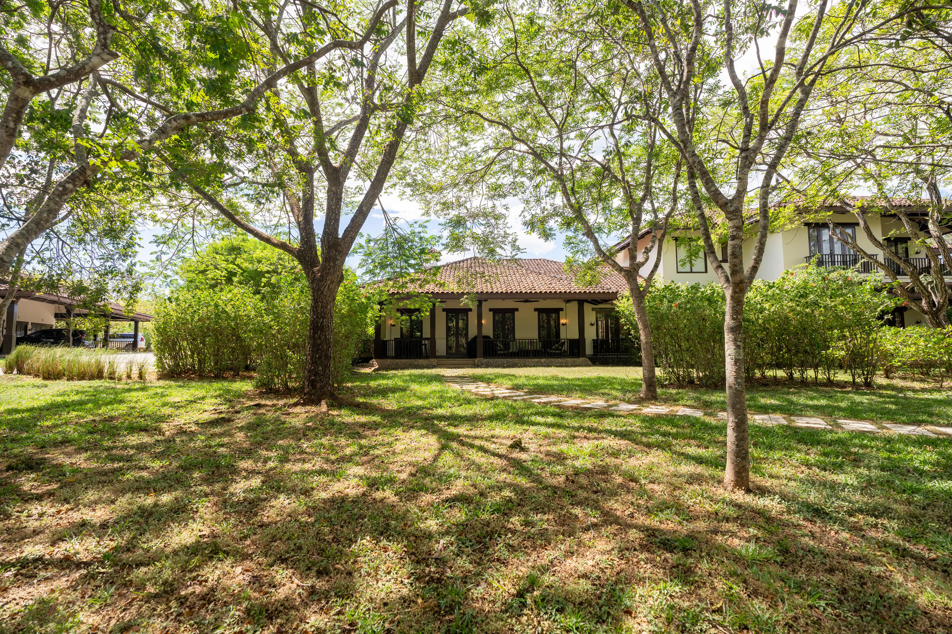 Los Malinches 6 | Luxury Spanish Colonial Townhouse in Hacienda Pinilla