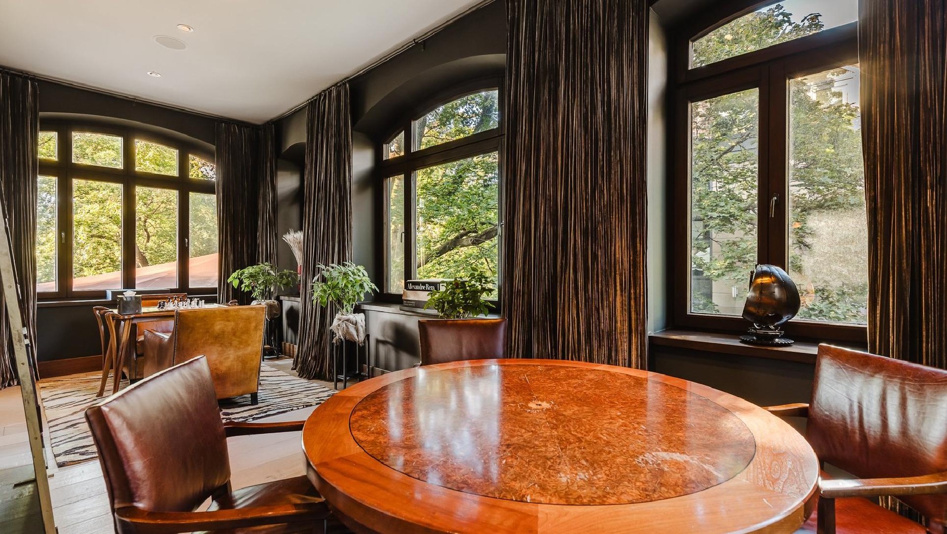  Outremont | Exceptional estate on Maplewood