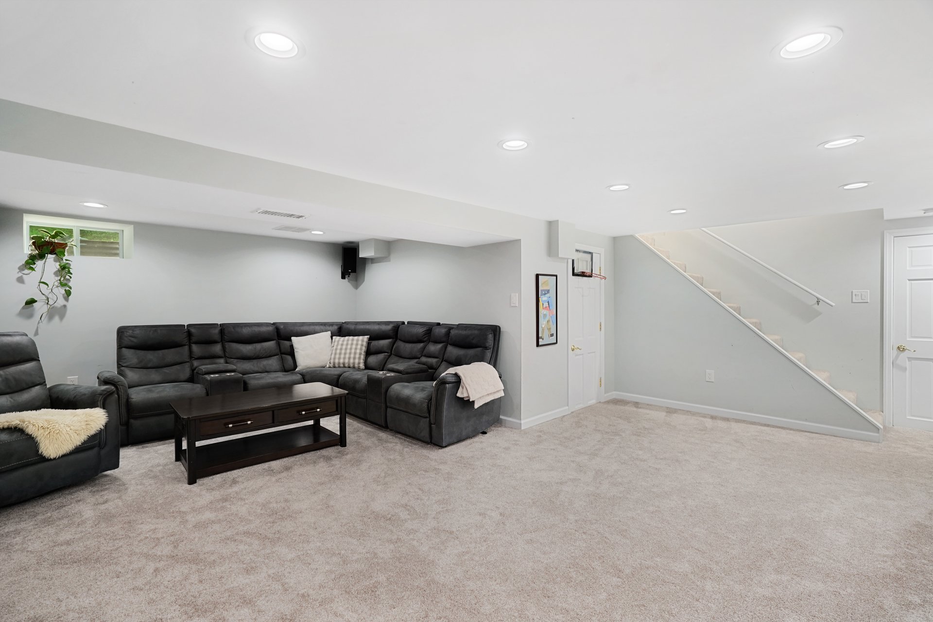 55 Meadow Lane