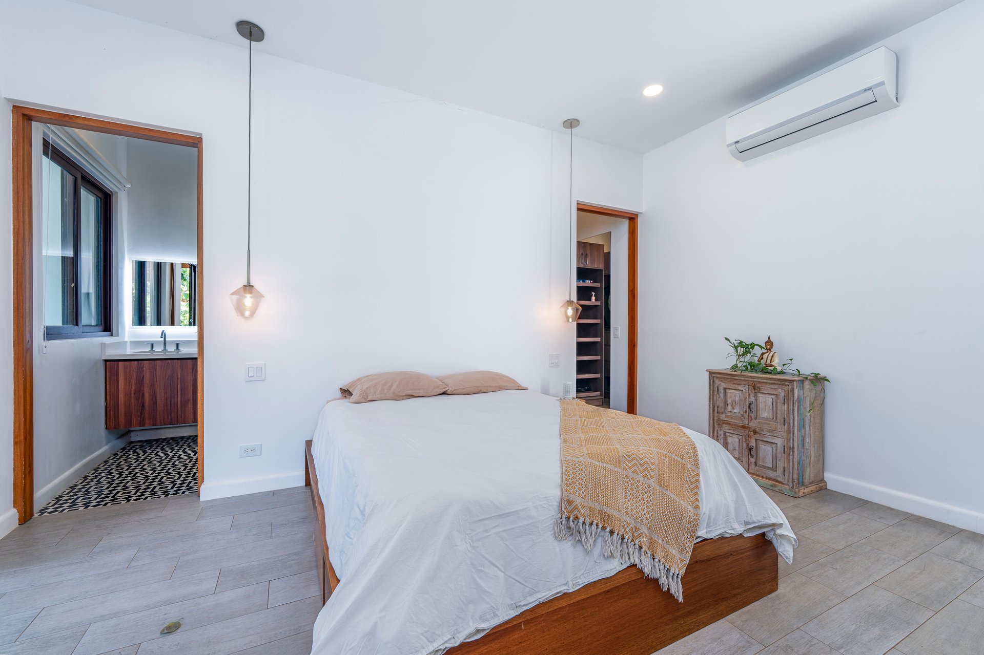 Casa Lolita | 5000 SqM / 1.2 Acre of Private Estate Style Property in Gated Community