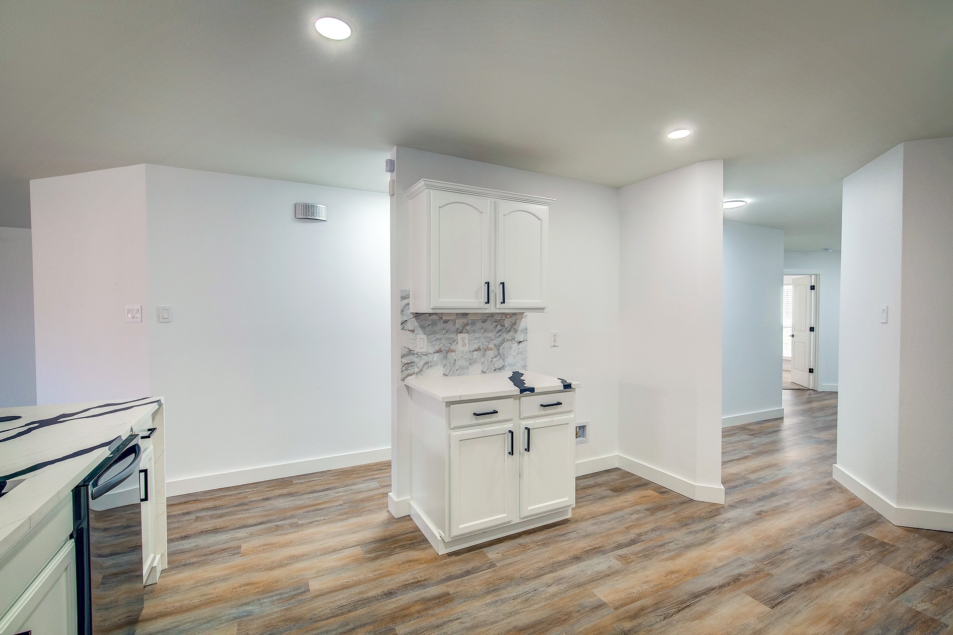 2023 Lake Trail Dr.