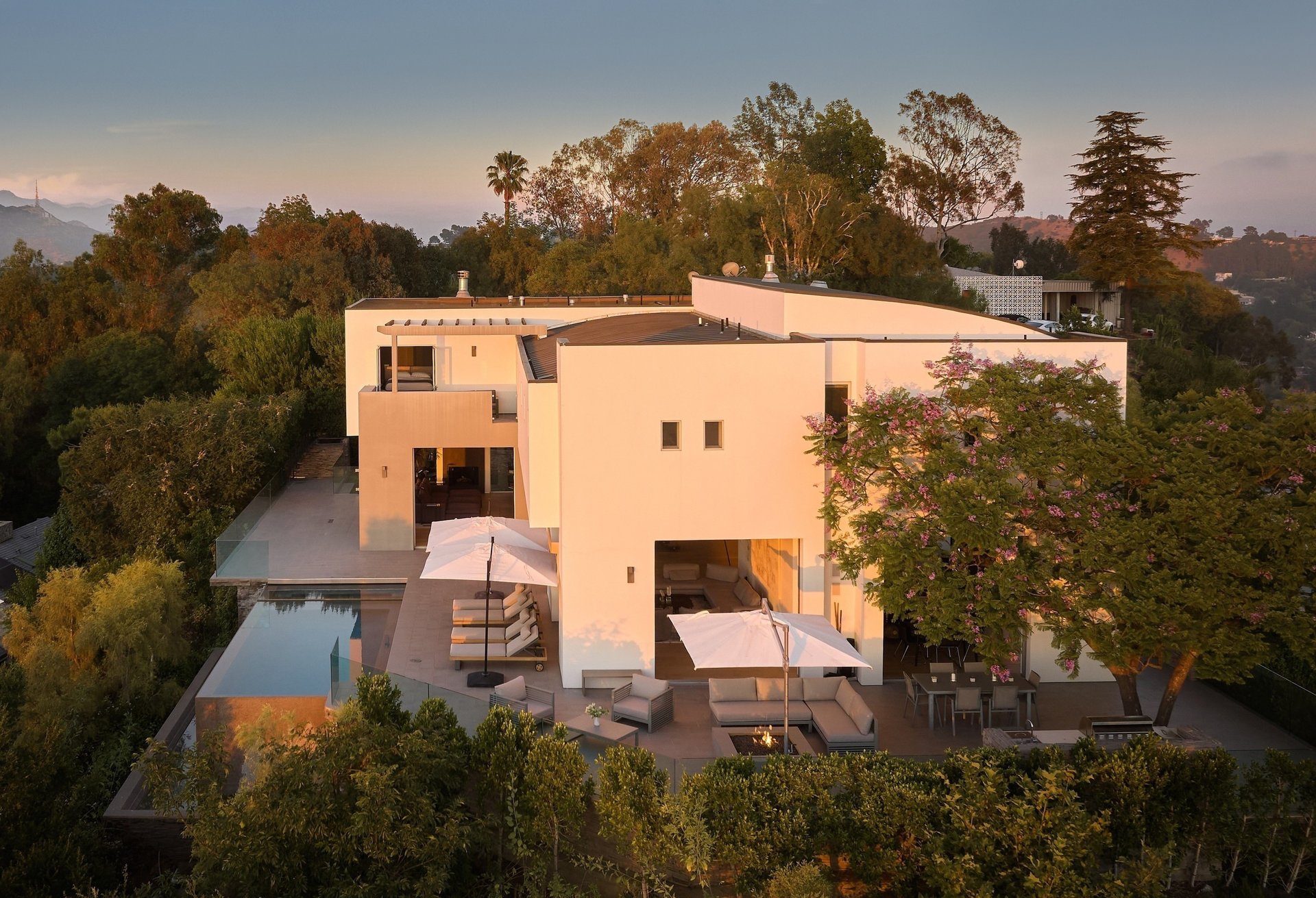 2750 Cardwell Pl, Hollywood Hills