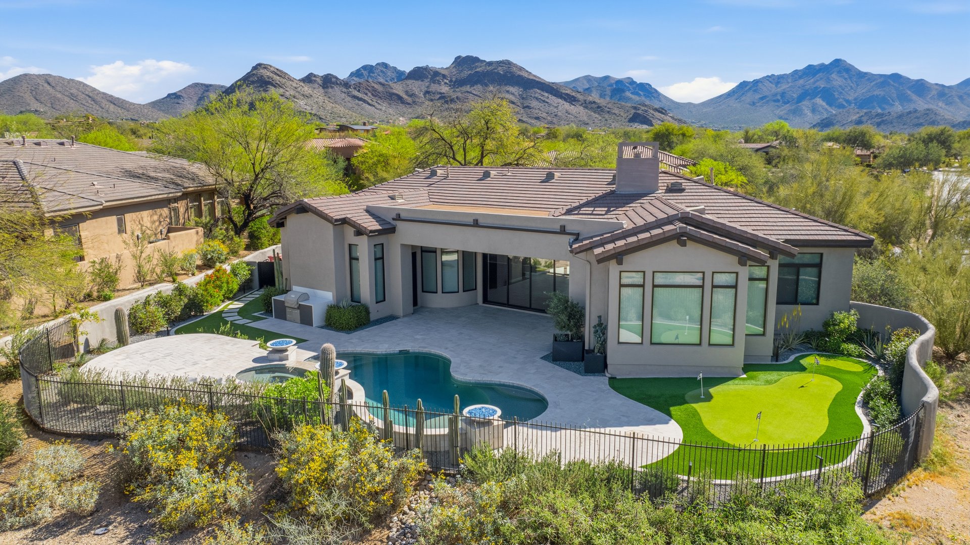 9290 E Thompson Peak Pkwy #209