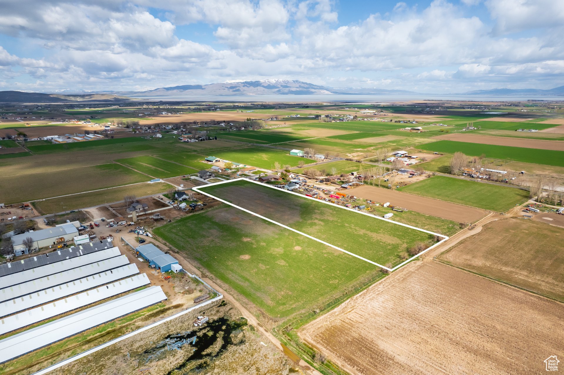 6135 S 2800 W