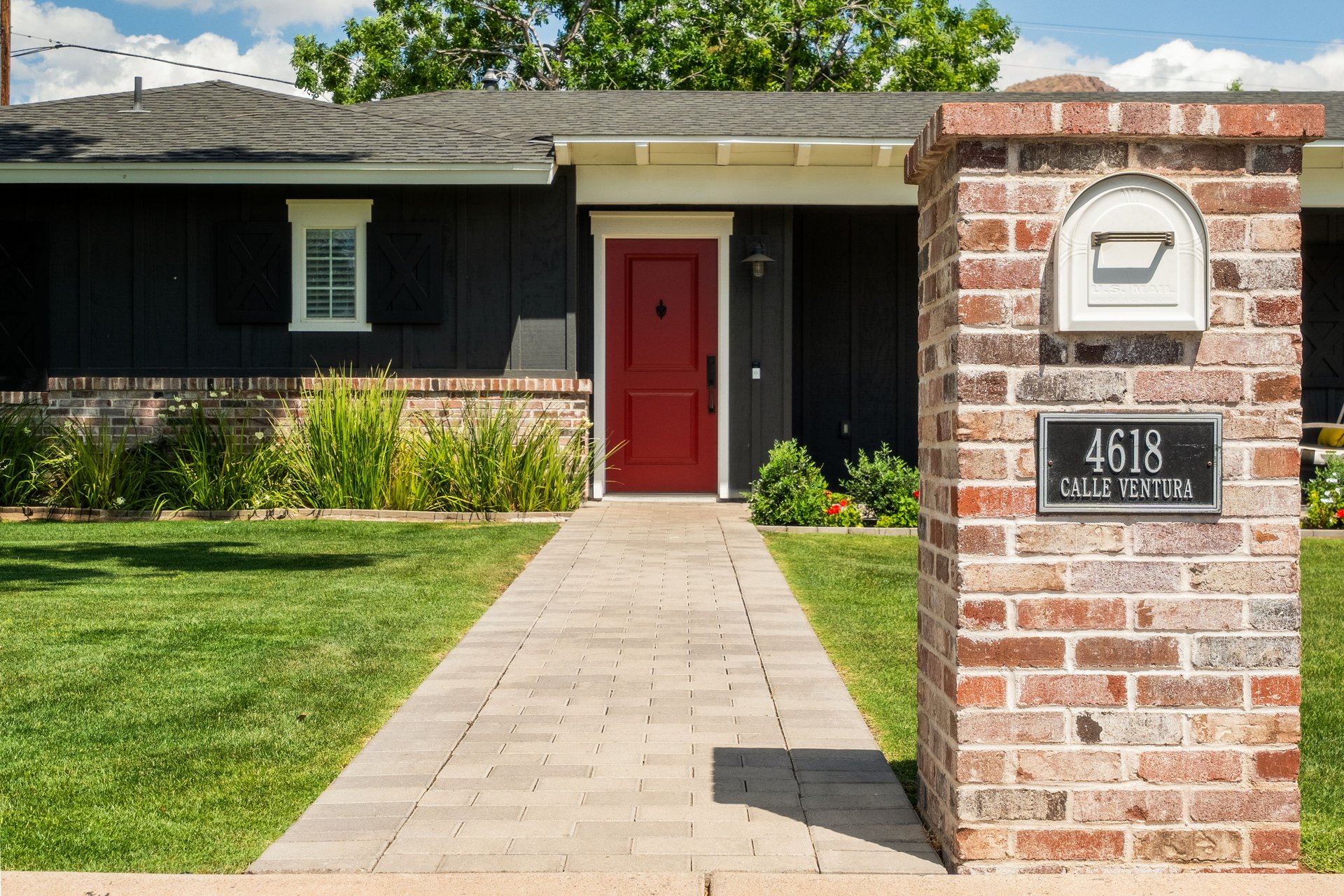 4618 E CALLE VENTURA