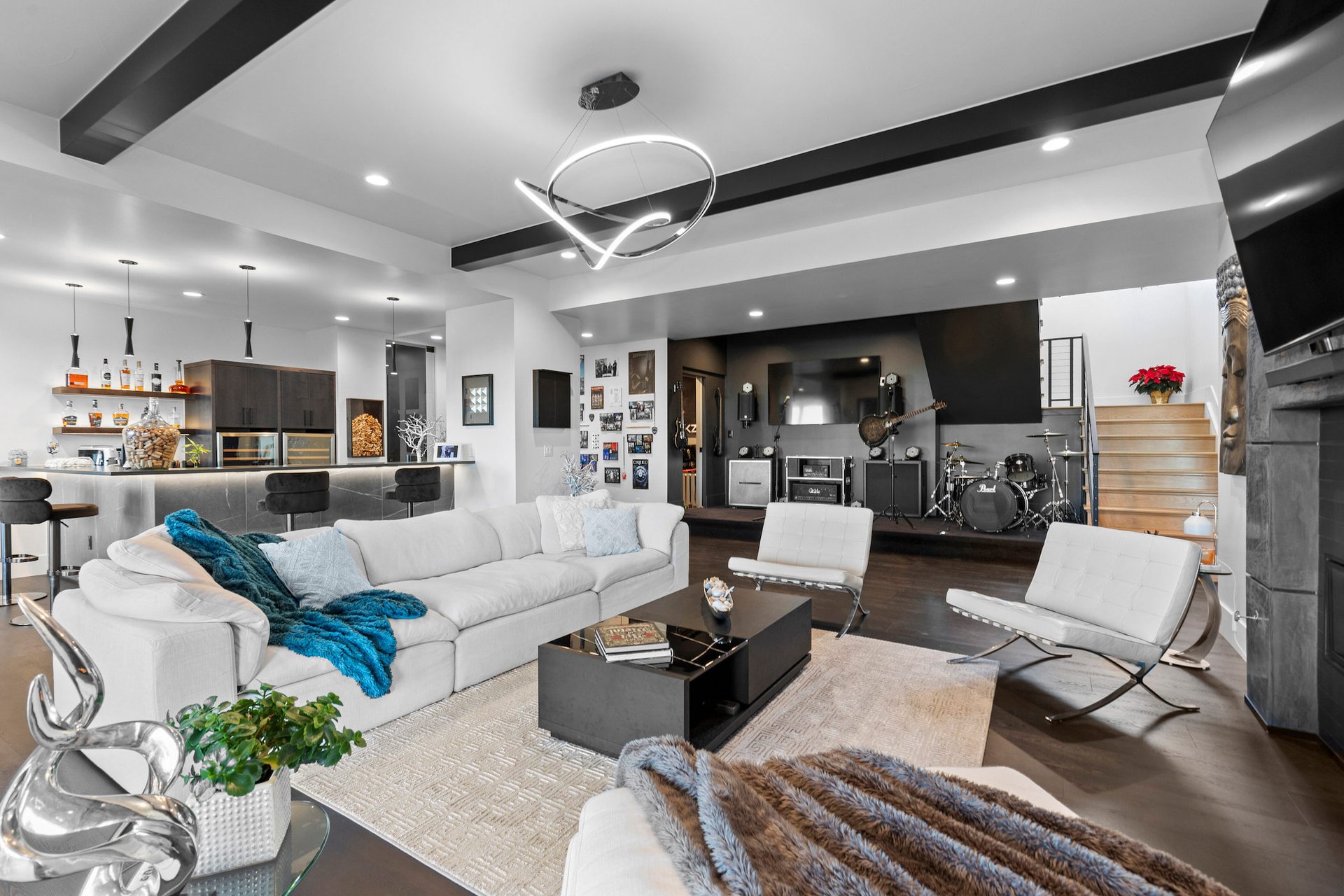 8168 Galileo Court