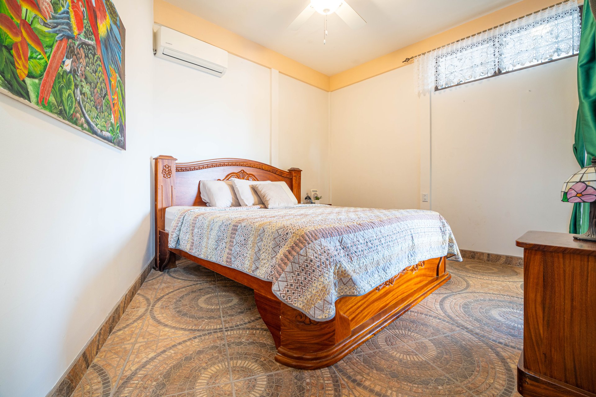 Expansive Ocean Views, Central Ojochal - 3 bed, 3 bath!