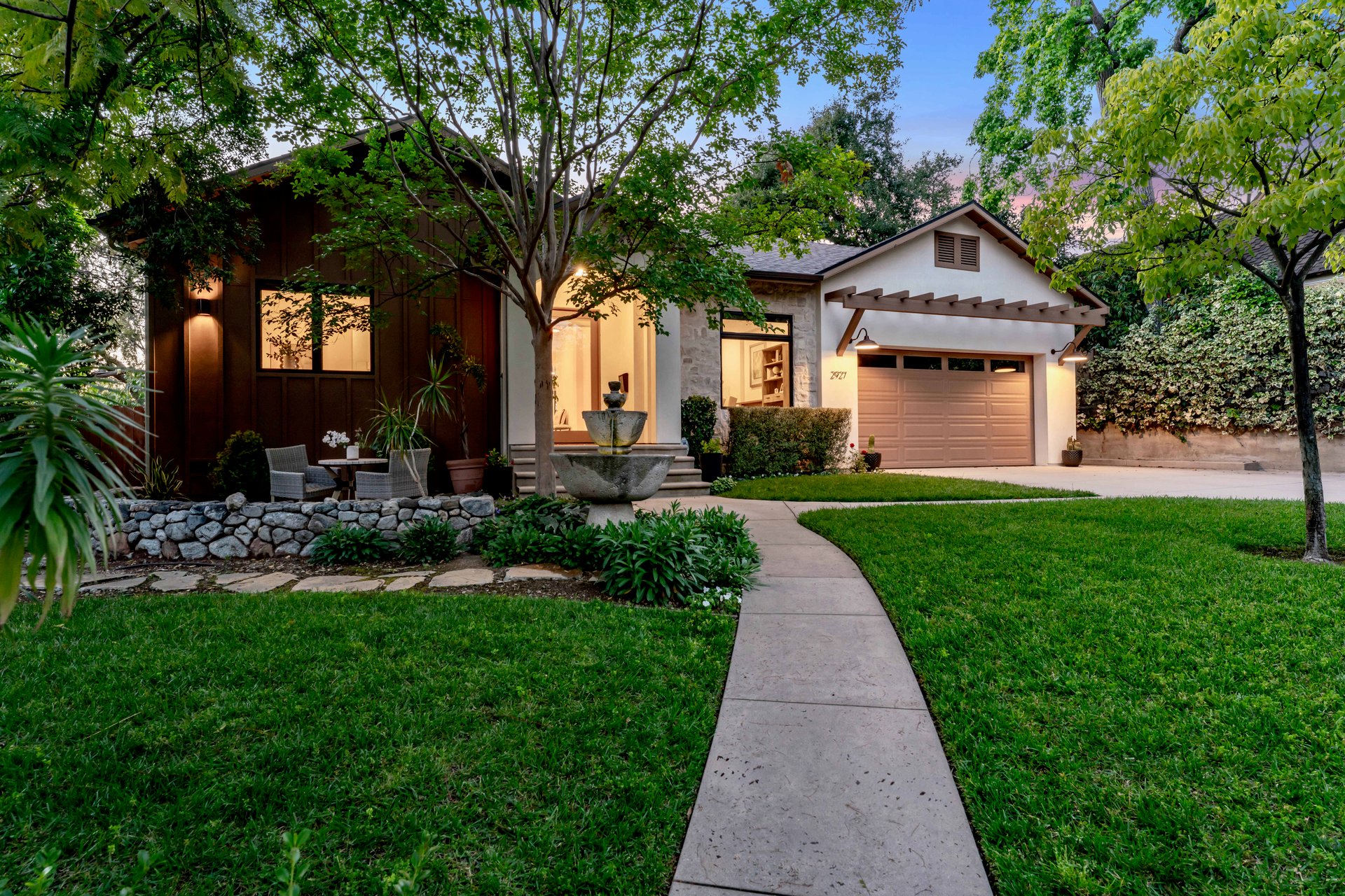 2927 Santa Rosa Avenue