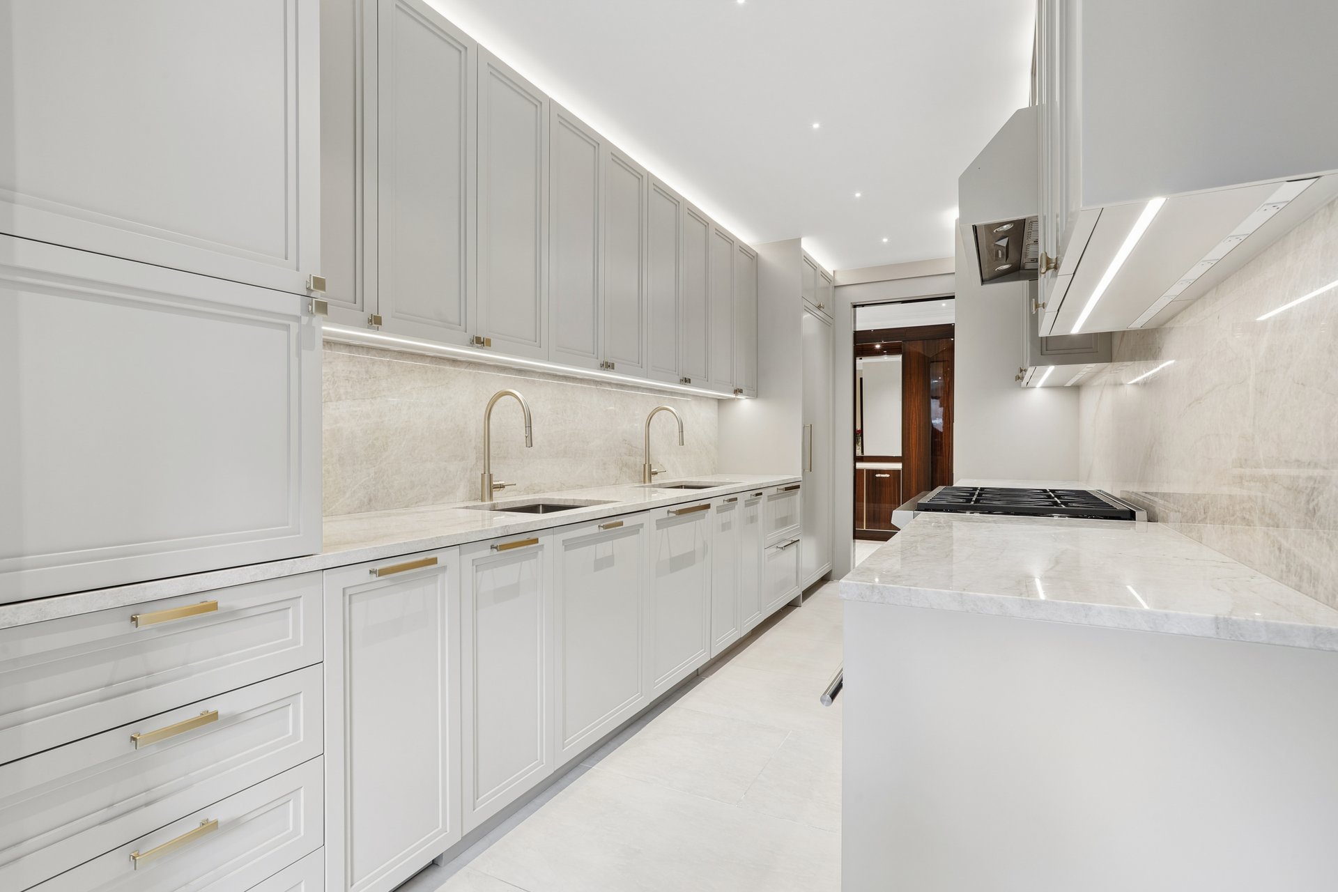 923 5th Avenue, Unit 4A