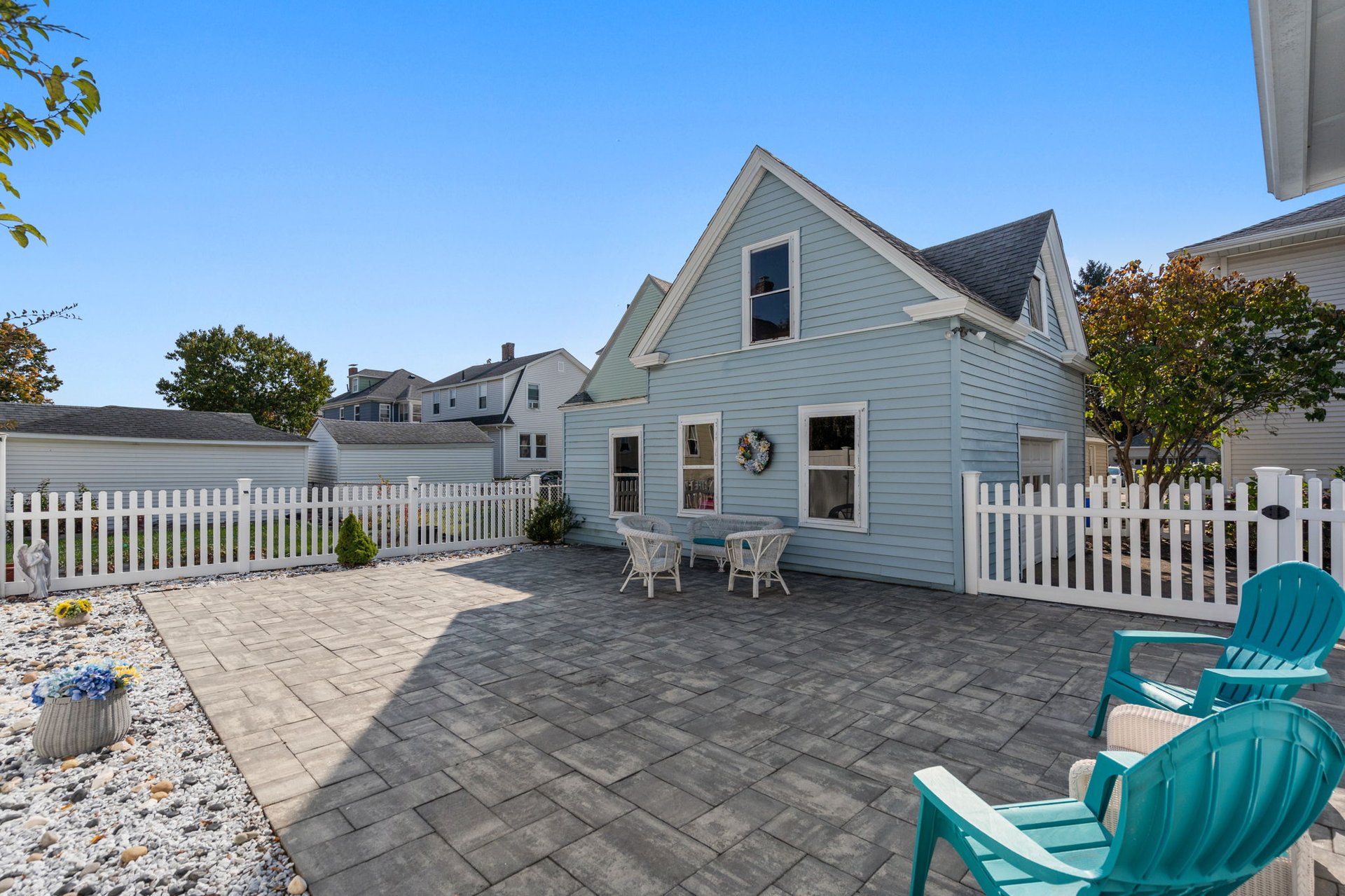 87 Waterston Ave