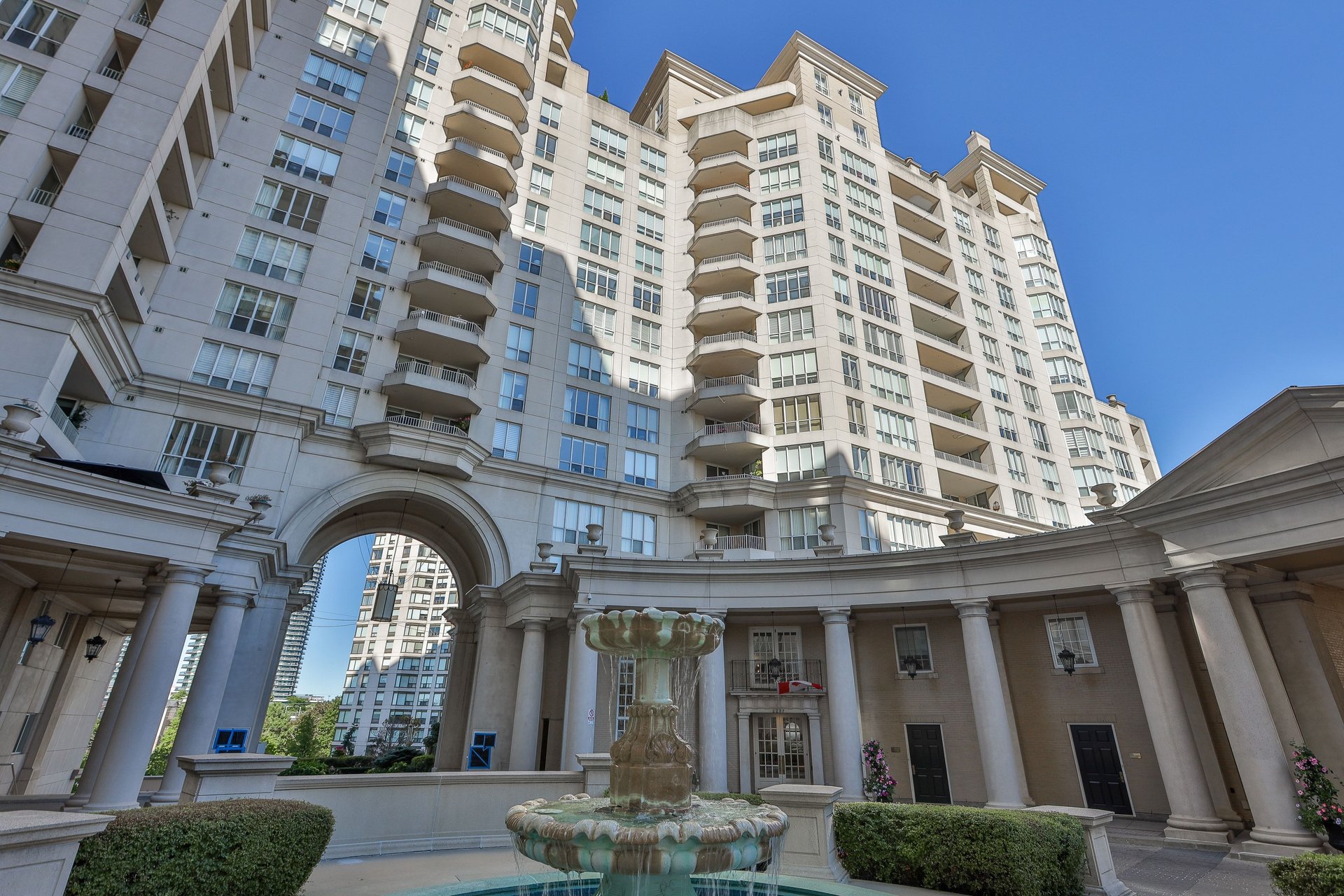 301-2287 Lake Shore Boulevard, Etobicoke