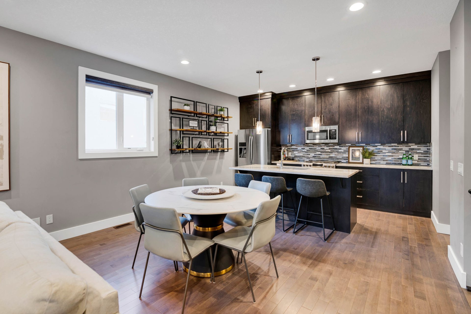 2816 34 Street SW Unit: 1