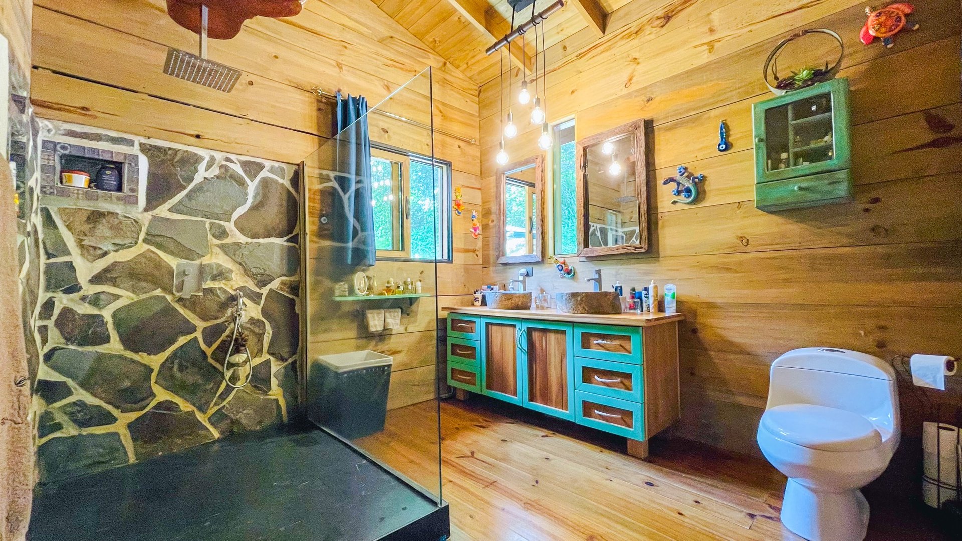 Mountain Chalet on 6.3 Acres with Stables & Panoramic Views